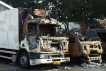 Brandstichting 5 vrachtauto's