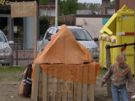 Koninginnedag 2008 - Hutten bouwen