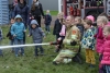 Kinderen Tamarisk onder indruk van brandweer