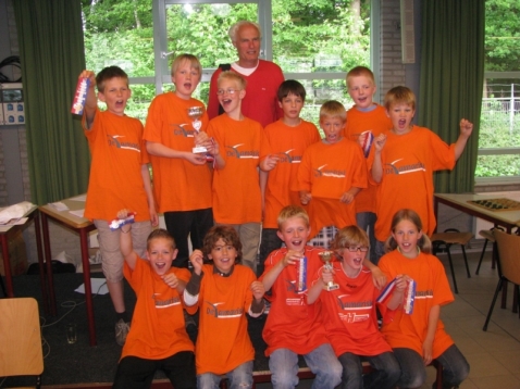 Twee damteams Tamarisk door naar finale NK