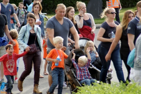 Vijftigste avondvierdaagse in Biddinghuizen