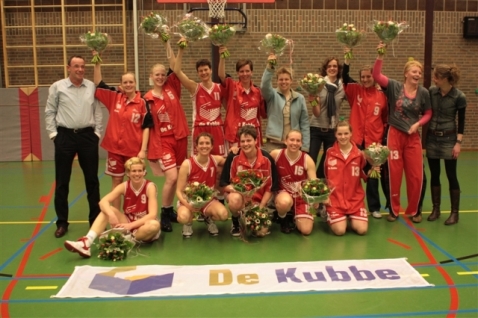 Dames Bas winnen laatste thuiswedstrijd