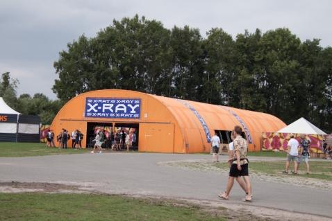 Politie hield zich afzijdig op Lowlands