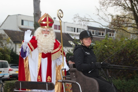 Intocht Sinterklaas anders, maar ouderwets gezellig