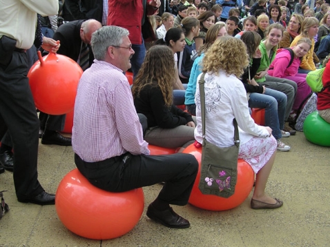 Nieuw wereldrecord skippyballen bij Walibi