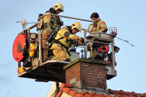 Schoorsteenbrand aan Het Plein