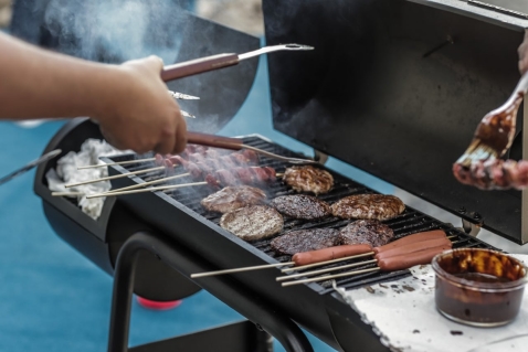 Zwembad De Alk organiseert zwemdisco met barbecue