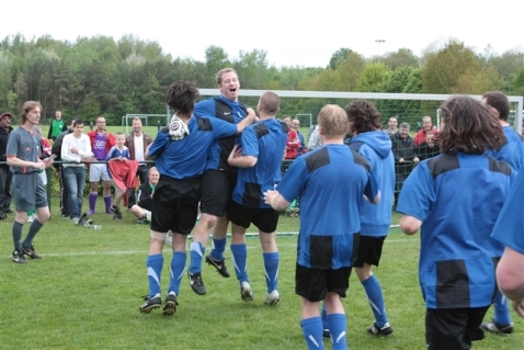 MMG wint stratenvoetbal